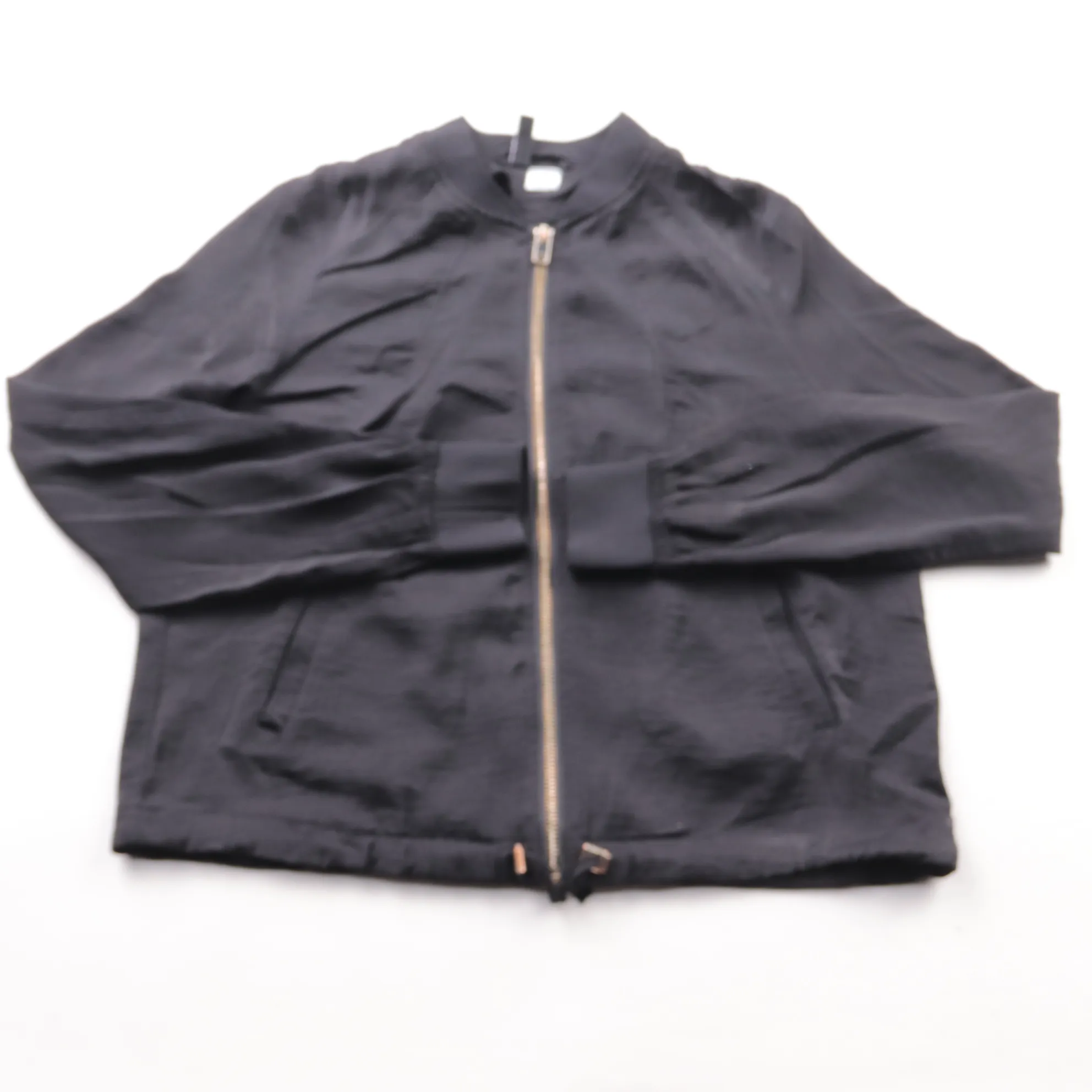 250122098-1